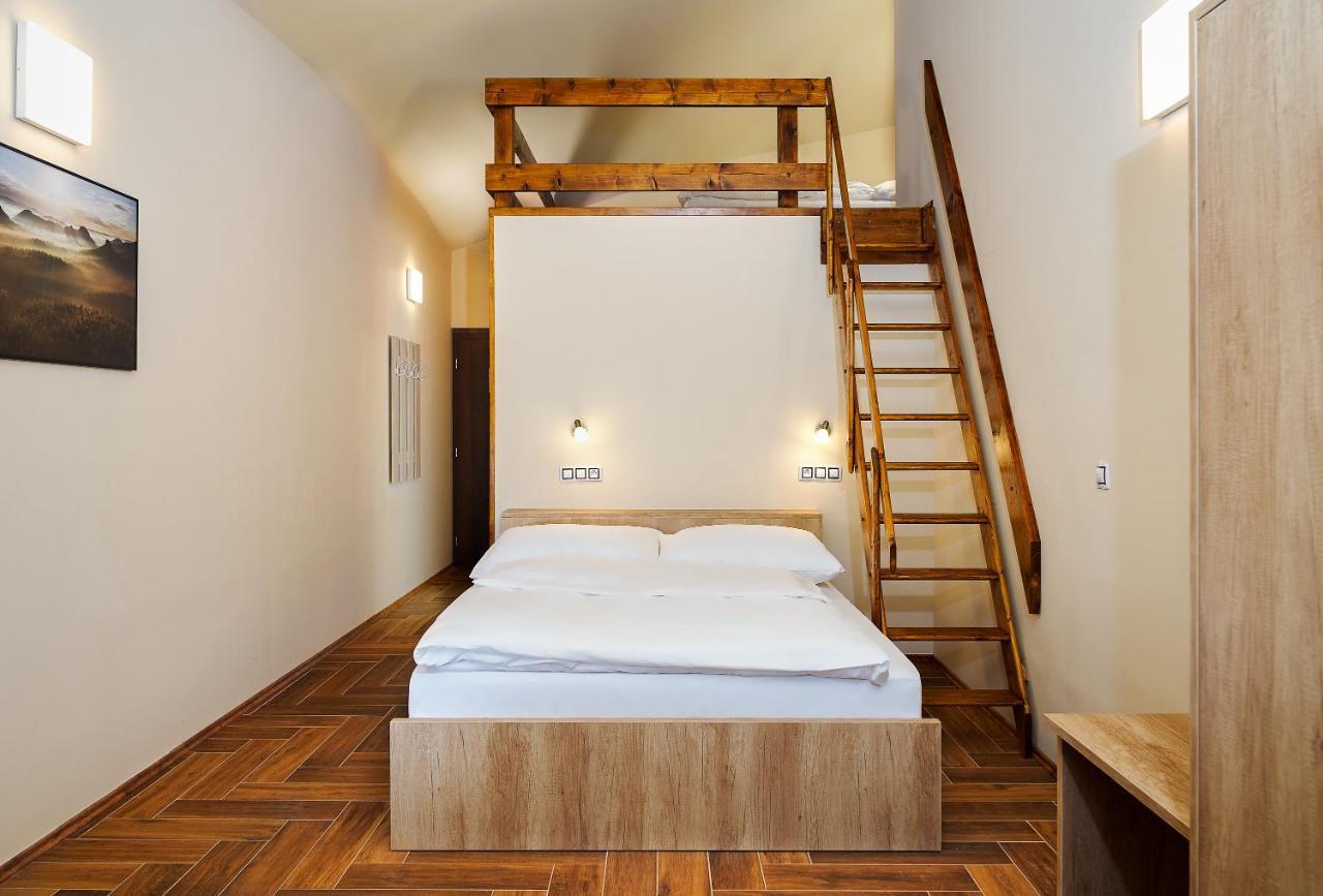 Hotel Dymnik ルンブルク エクステリア 写真