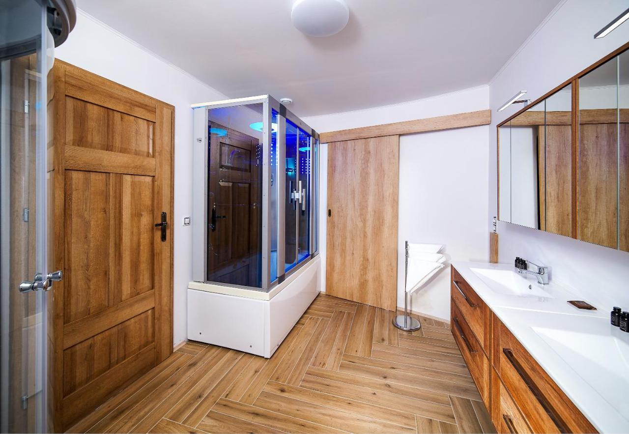 Hotel Dymnik ルンブルク エクステリア 写真